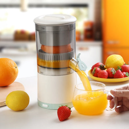 Portable USB - rechargeable slow juicer for oranges, lemons & other fruits. A handy electric blender for home kitchens. eprolo